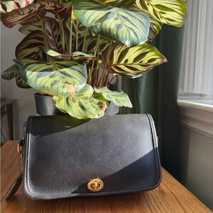 VINTAGE COACH POCKET PURSE BAG 9755 in BLACK